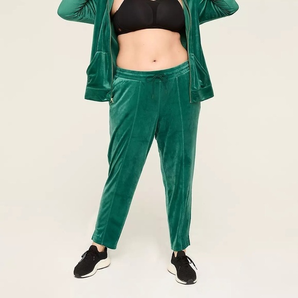 Livi Active Pants - Livi Active NEW Green Velour Track Pants 18/20